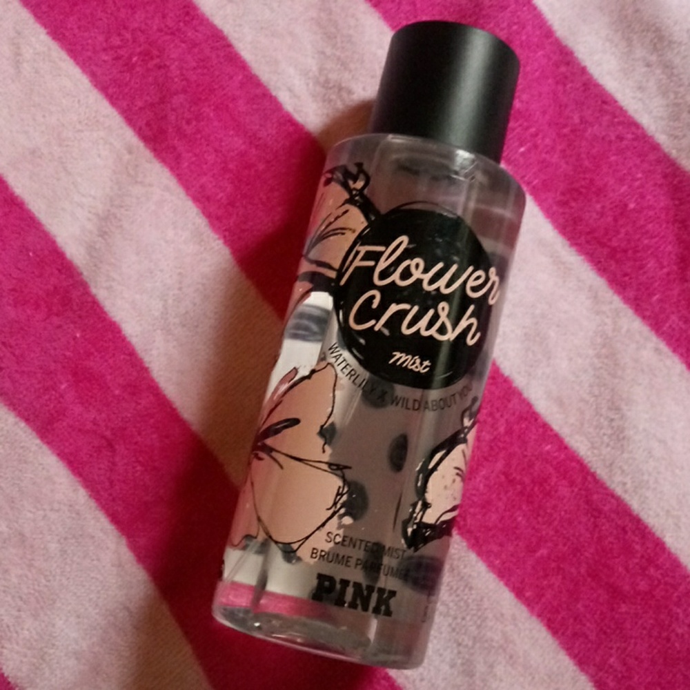 VS PINK body spray floral crush